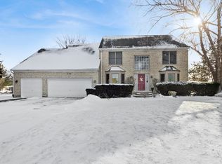 433 Running Deer Ln, Gilberts, IL 60136