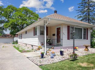 3432 Peoria St, Steger, IL 60475