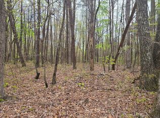 1426 E Overlook Rd, Monterey, TN 38574