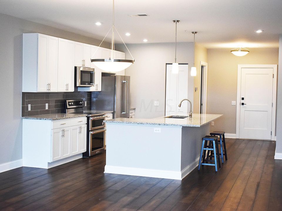 1st image of 5285 Highpointe Lakes Dr #3203