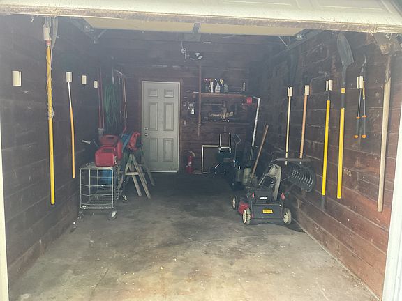 5th image of 820 W 2nd St #816