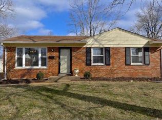 844 Manitou Dr, Saint Louis, MO