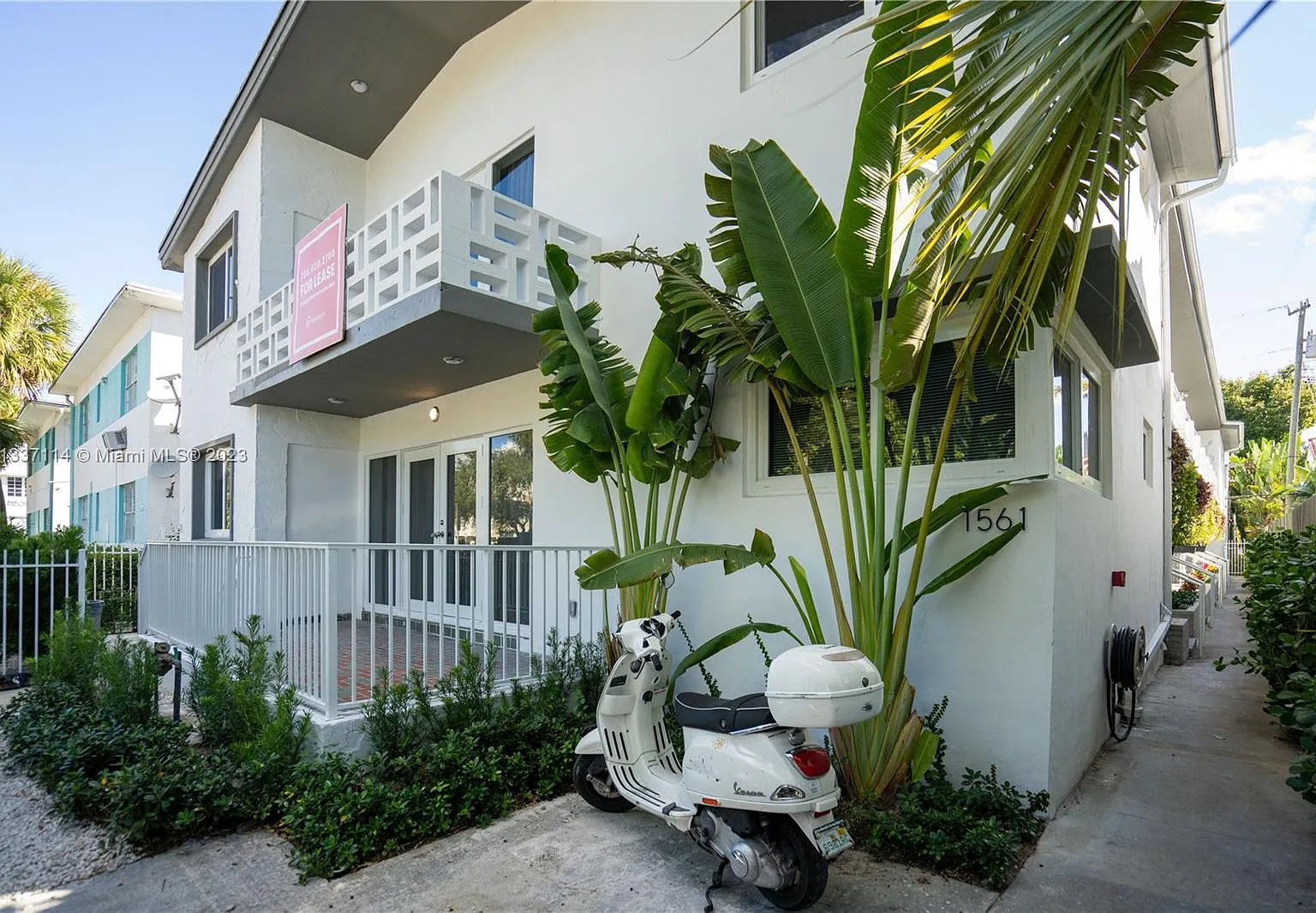1 bed, 750 sqft, $2,200 — Photo 1