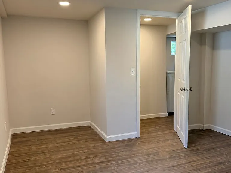 5519 Hickory St — Photo 3