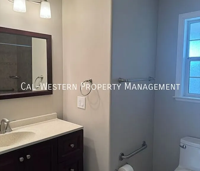 721 Ardis Ave — Photo 7