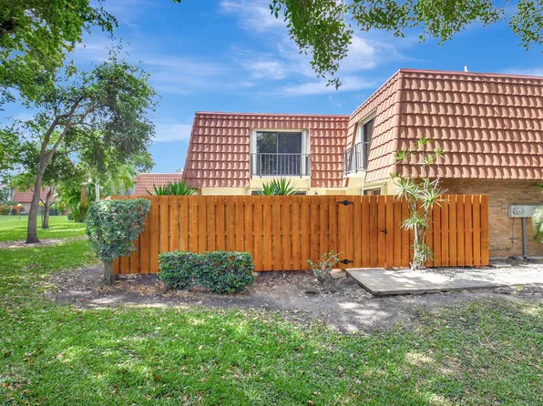3004 San Clara Drive #11-A, Delray Beach, FL 33445