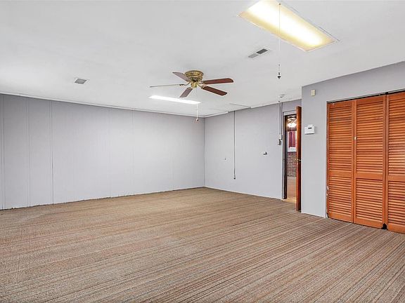 4th image of 9710 Trescott Ave