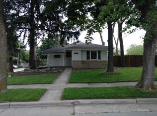 5305 42nd Ave, Kenosha, WI 53144