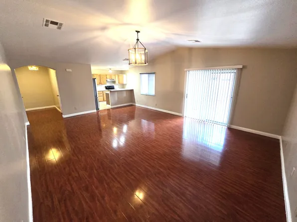 4656 E Desert Inn Rd #4654, Las Vegas, NV 89121