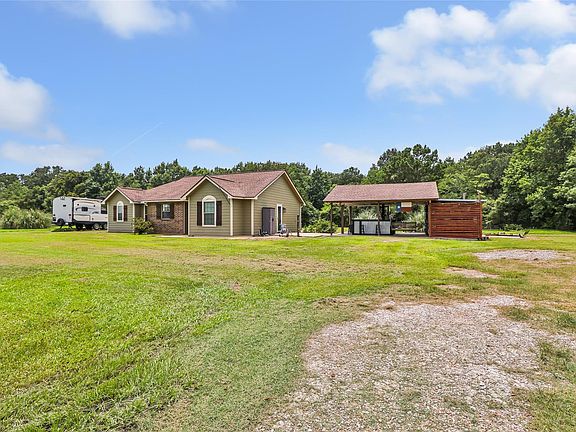 3rd image of 1308 County Road 109