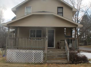 801 Kent St, Iron Mountain, MI 49801