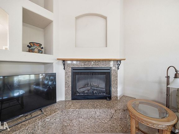 5th image of 28851 Telegraph Ave