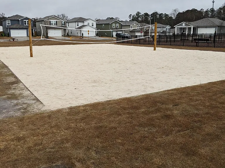 877 McKenzie Park Ter — Photo 36