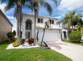 5252 NW 125th Ter, Pompano Beach, FL 33076