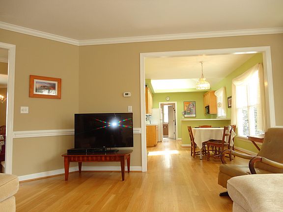 Living room to kitchen