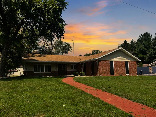 4726 Locksley Dr E, Rensselaer, IN 47978