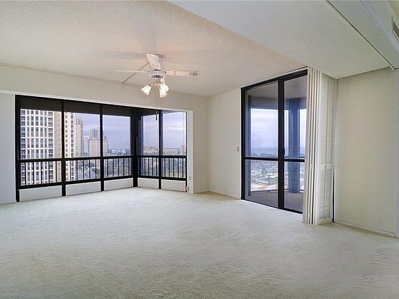 4th image of 1 Beach Dr SE Unit 1102