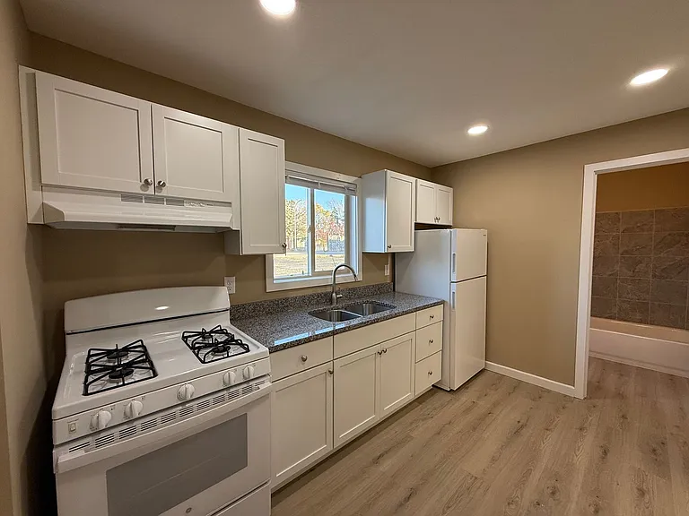 7700 Bloomington Ave South — Photo 20