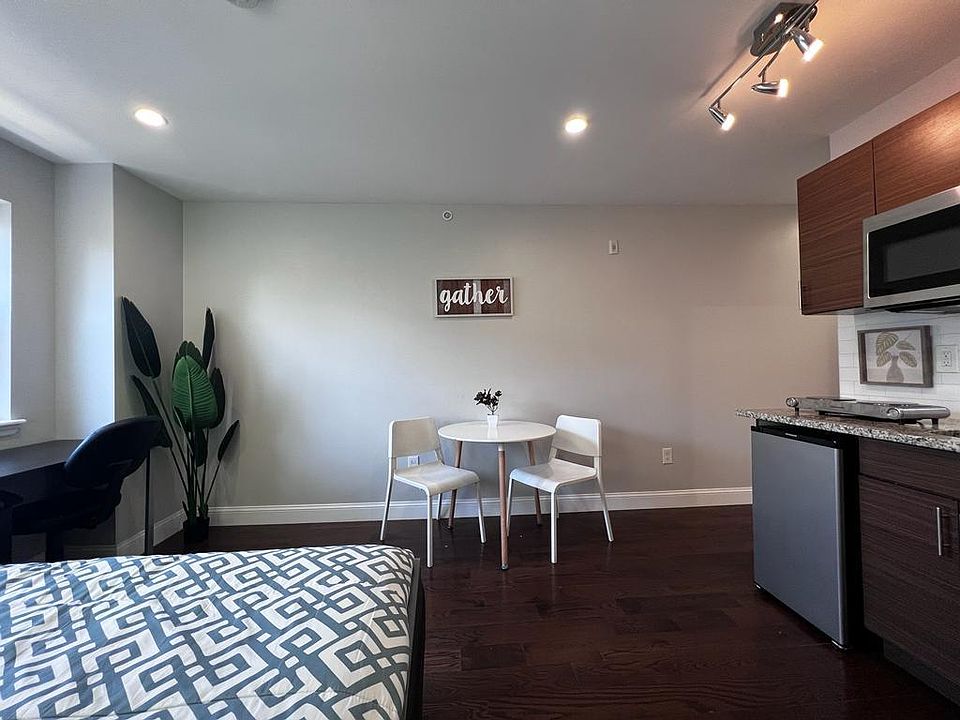 1st image of 532 N Preston St #D3