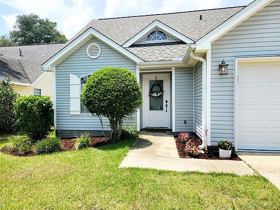 2nd image of 1690 Glenwood Ct