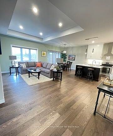2nd image of 46 Matheson Cres