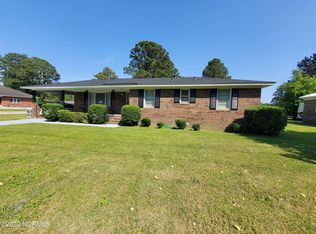 1123 Bridge St, Washington, NC 27889