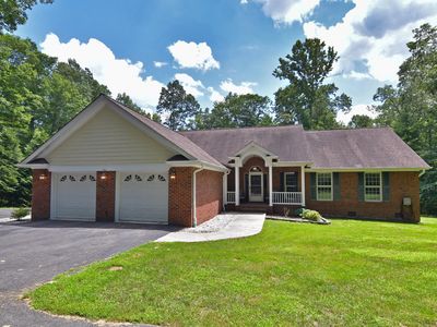 992 Asbury Trce, Lewisburg, WV, 24901