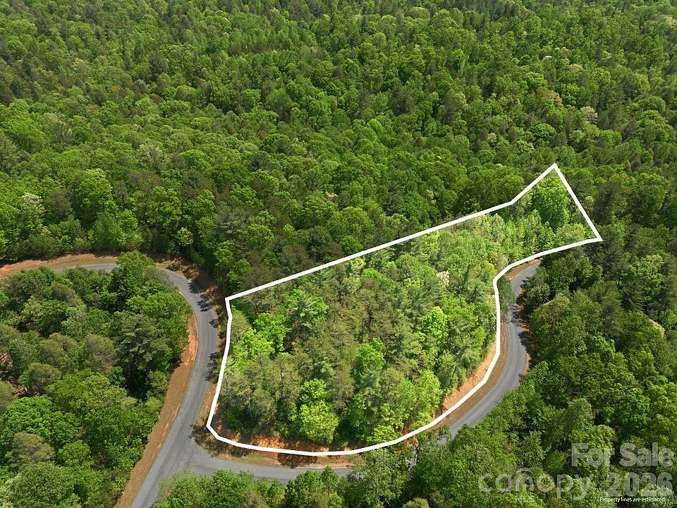 1st image of 40 Larkhaven Dr