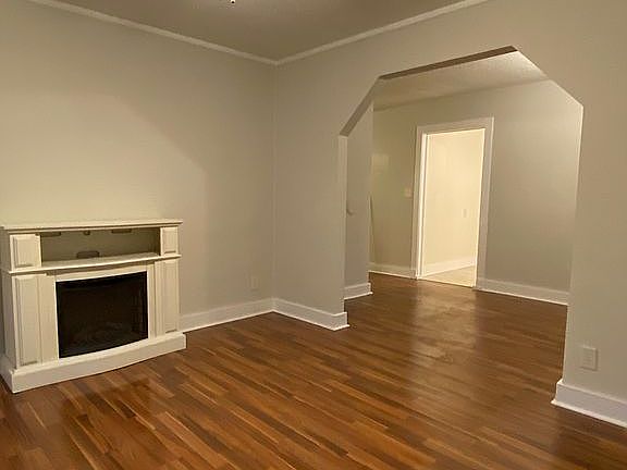 4th image of 500 Beaufort Dr
