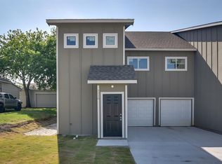 3208 Cherry Ln, Fort Worth, TX 76116