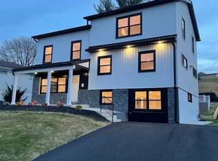 21 Dorset Dr, Broomall, PA 19008