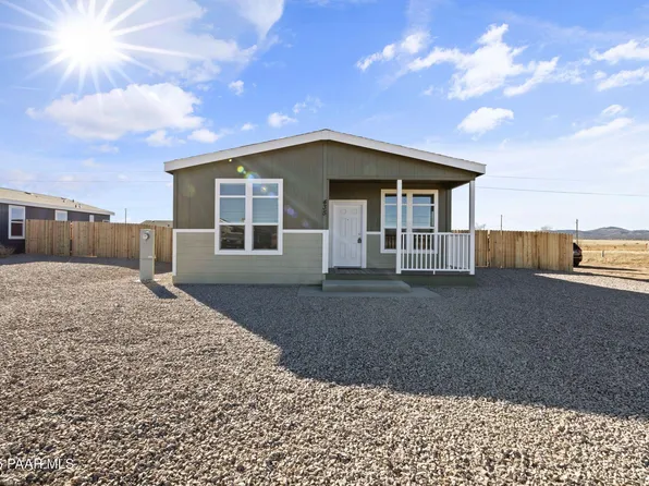 435 W Acapulco Way, Paulden, AZ 86334