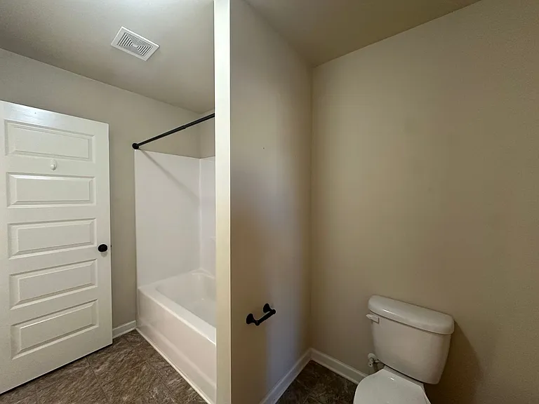 549 W Holloway Dr — Photo 31