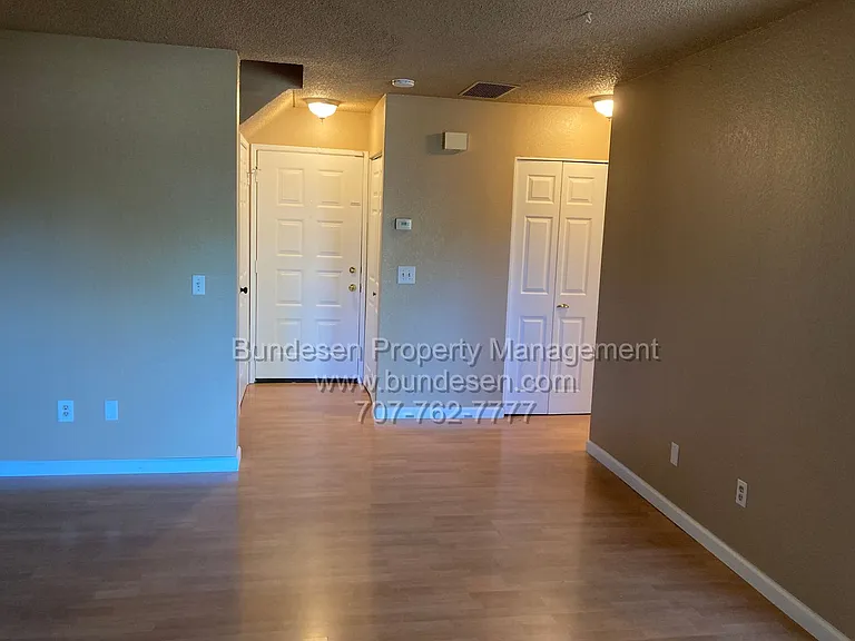 465 Enterprise Dr — Photo 4