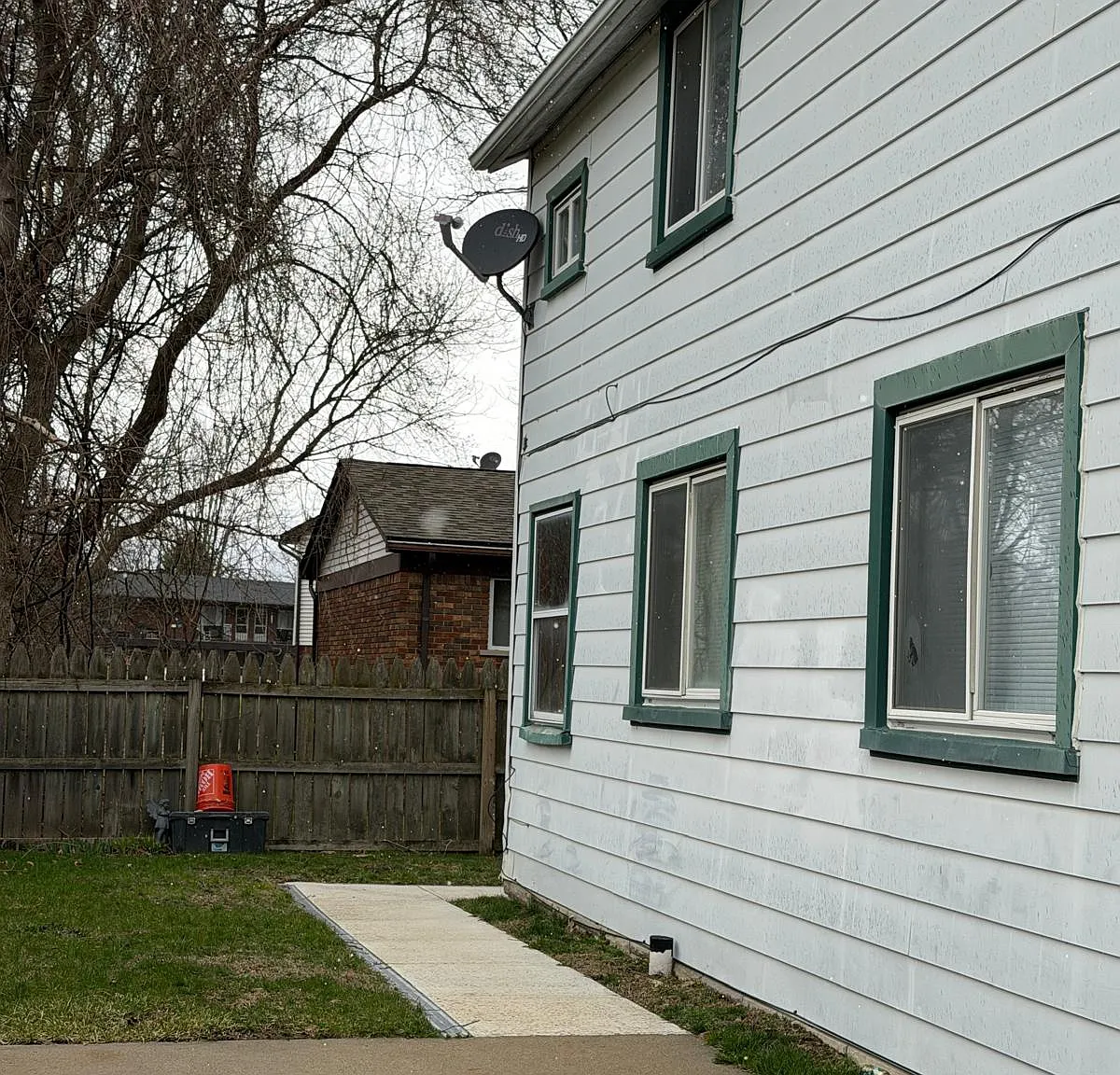 2 bed, 1150 sqft, $1,400 — Photo 2