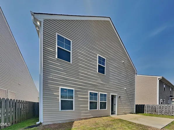 304 Marsh Creek Dr, Garner, NC 27529