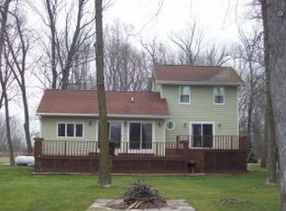 9029 Riverview Ln, Fremont, WI 54940