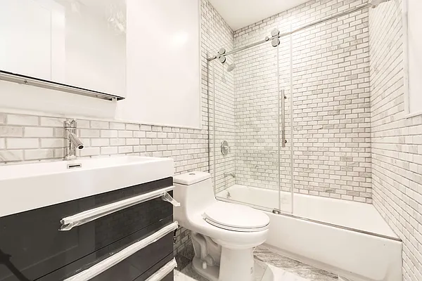 Sold by Keystone Realty USA Corp | media 11