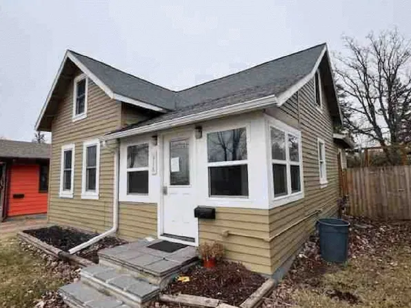 316 Main Ave N, Roseau, MN 56751