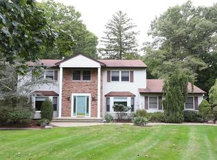 14 Evergreen Ct, Suffern, NY 10901