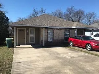 1000 N Brents Ave — Photo 4