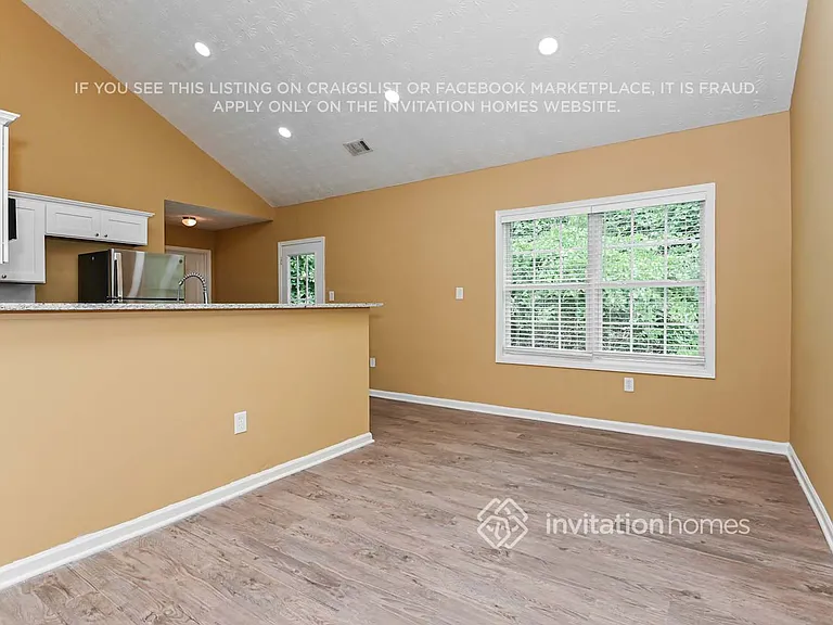 552 Bridgeport Pl — Photo 9