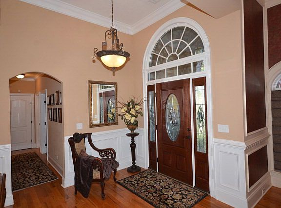 4th image of 105 Knob Hill Dr