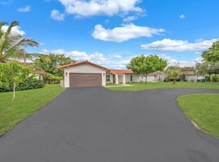 834 Ramblewood Drive, Coral Springs, FL 33071