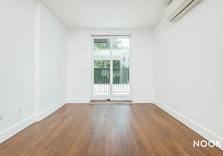 119 Clifton Pl #1C — Photo 4