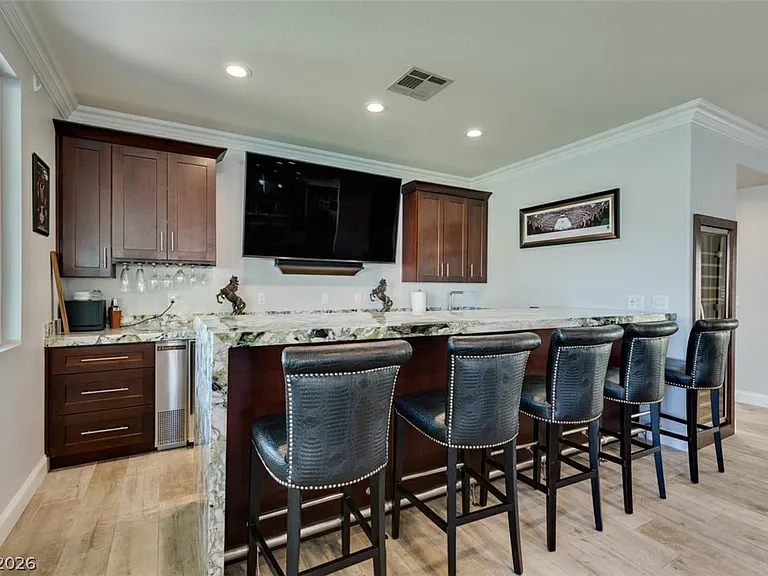 5056 Shadow Palm Ct — Photo 7