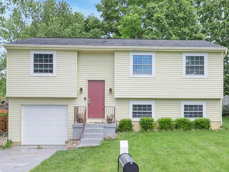 8752 Seabright Dr — Photo 30