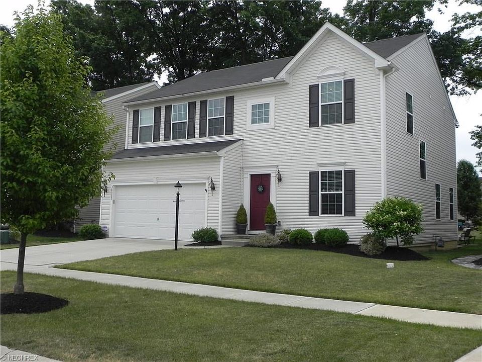 1st image of 38535 Foxglen Ave