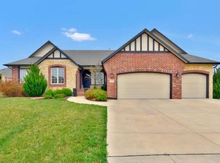 1938 N Castle Rock Ct, Wichita, KS 67230