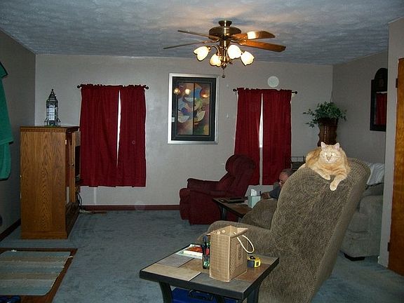 3rd image of 425 Rockwood Ave